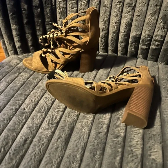 Indigo Tan Braided Women's Heels - Picture 3 of 7